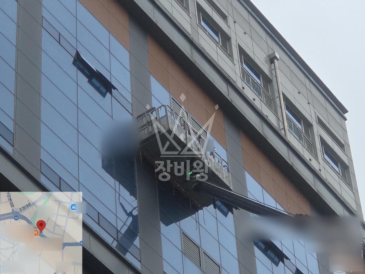 경기 하남시 풍산동 17톤 스카이차 유리교체 작업사진 2