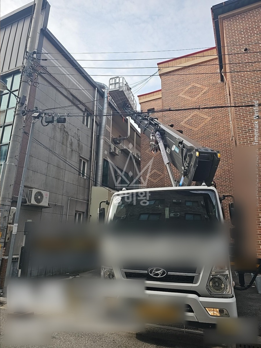 충북 충주시 대소원면 3.5톤 스카이차 페인트 판넬 작업사진 1