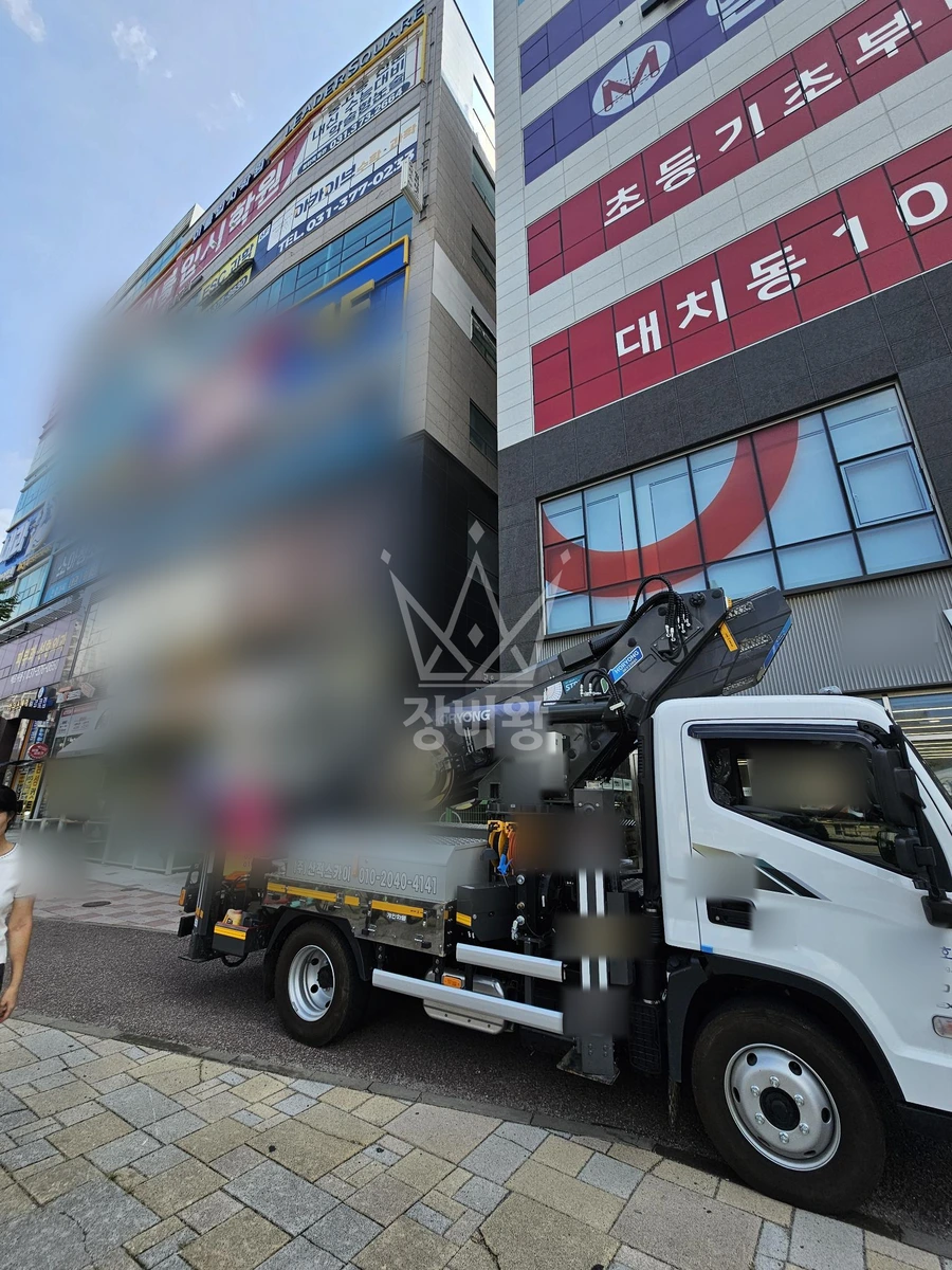 경기 화성시 동탄구 목동 3.5톤 스카이차 유리교체 작업완료사진 1