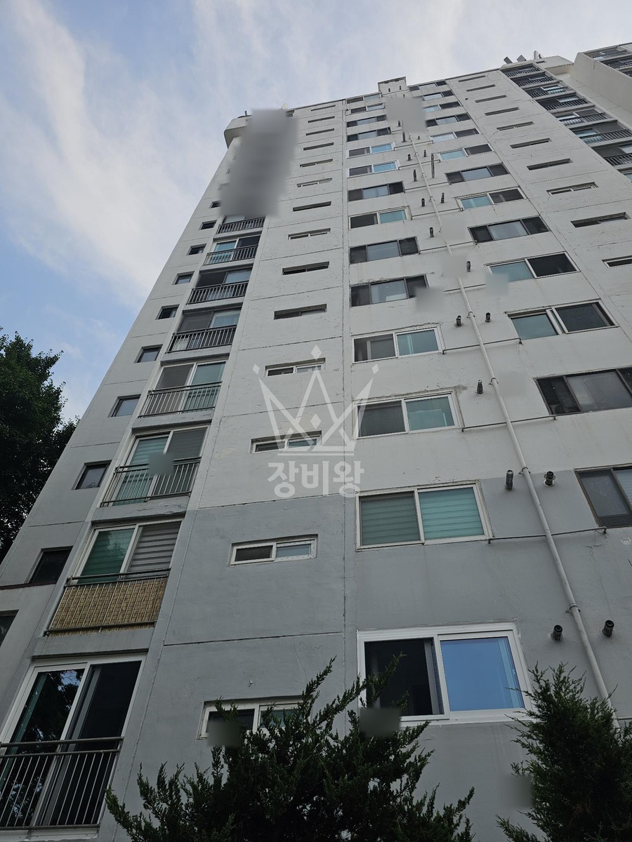 서울 동작구 상도동 5톤 스카이차 자재 양중 작업완료사진 1