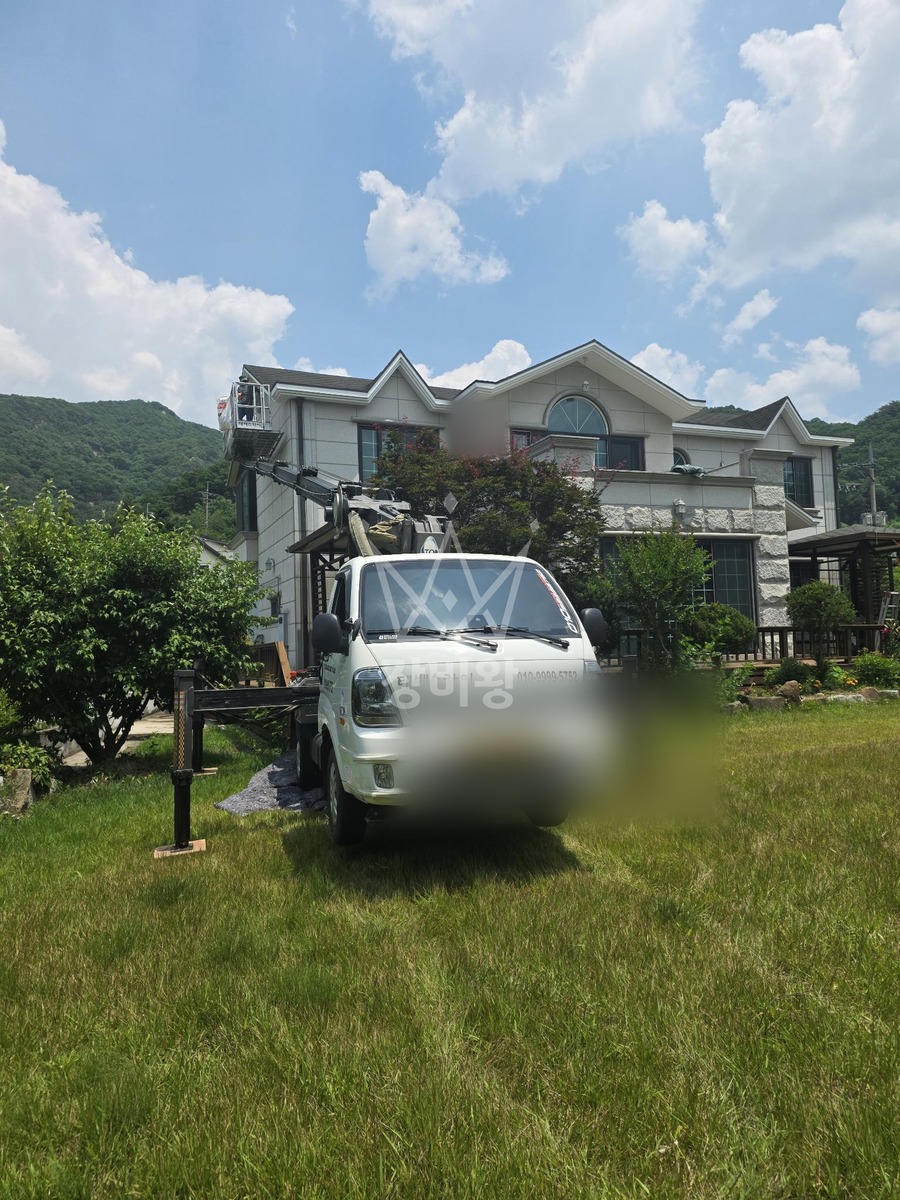 경기 동두천시 동두천동 1톤 스카이차 외벽 페인트 작업사진 1