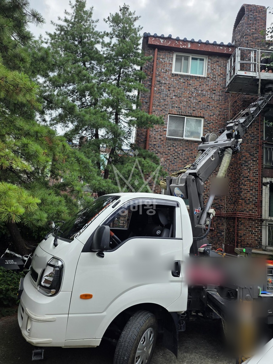 서울 서대문구 홍제동 1톤 스카이차 발수제 작업 작업사진 1