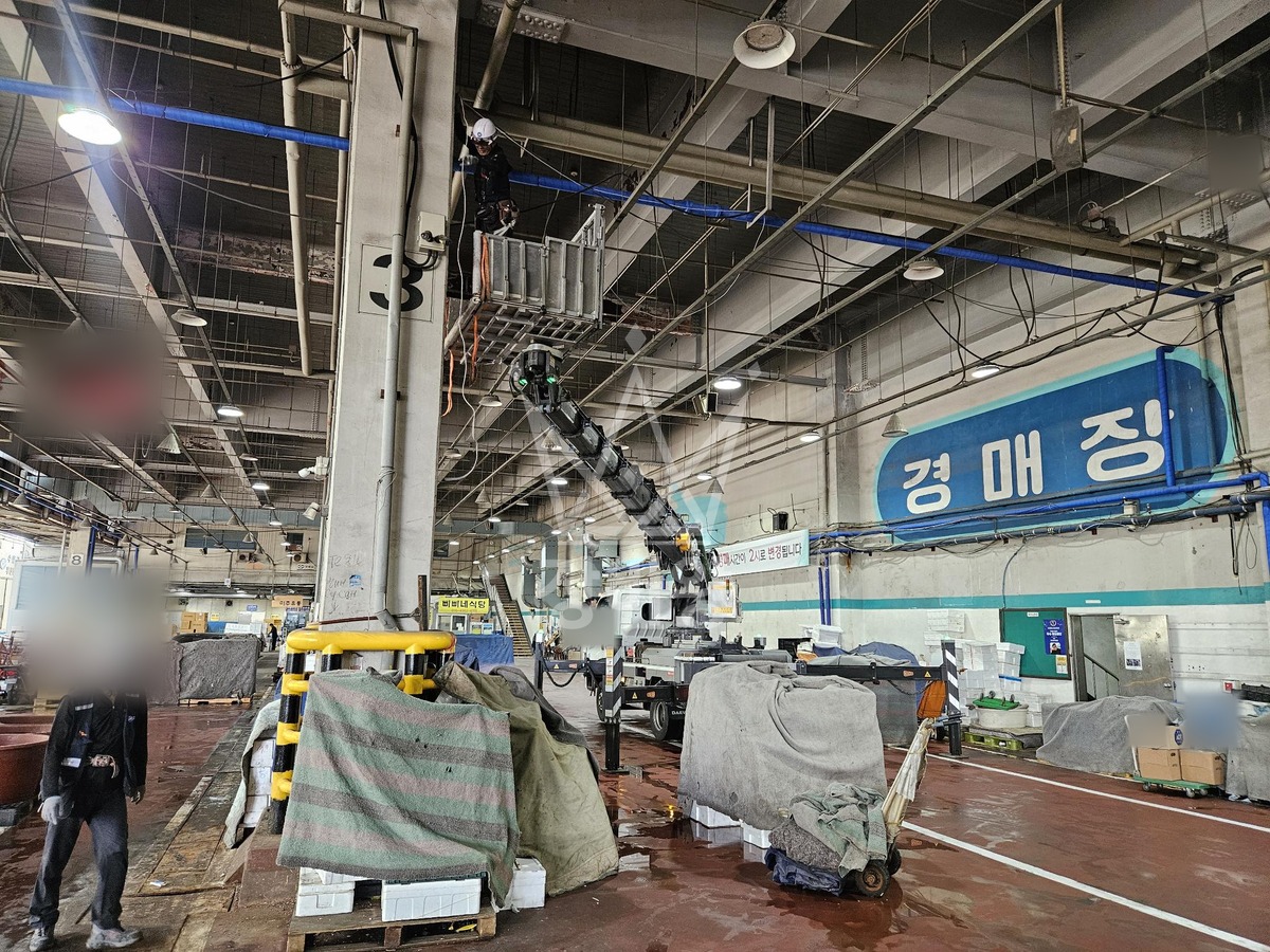 서울 강서구 외발산동 3.5톤 스카이차 cctv 설치 작업사진 2