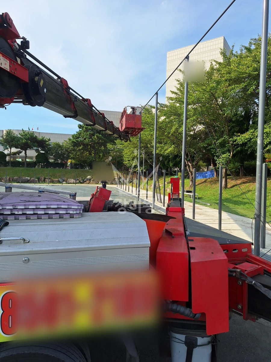 부산 사하구 하단동 3.5톤 스카이차 6m그물망 작업 작업사진 3