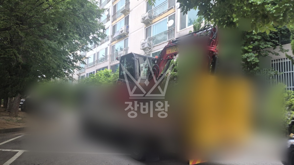 서울 영등포구 양평동4가 포크레인(굴착기) 작업 현장 도착사진