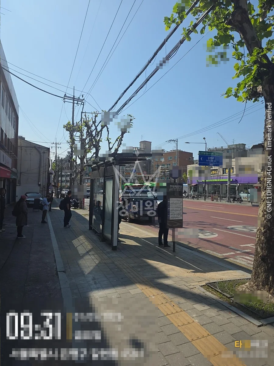 서울 은평구 갈현동 1톤 스카이차 버스정류장 유리 작업완료사진 1