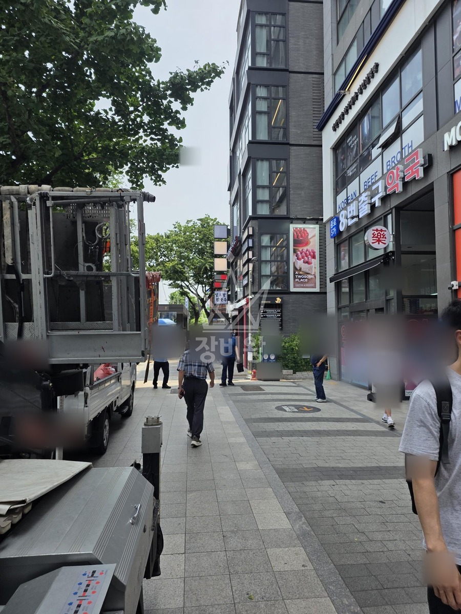 서울 종로구 종로5가 1톤 스카이차 간판작업 작업완료사진 1