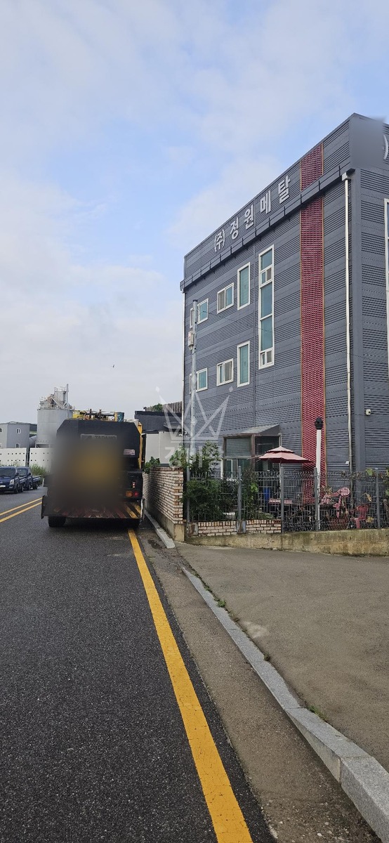 경기 김포시 양촌읍 25톤 크레인 태양광 구조물 양중 작업사진 1