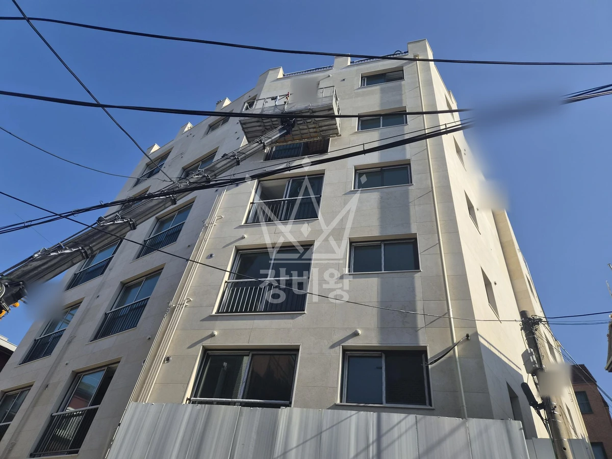 서울 광진구 구의동 3.5톤 스카이차 보일러 양중 작업사진 2