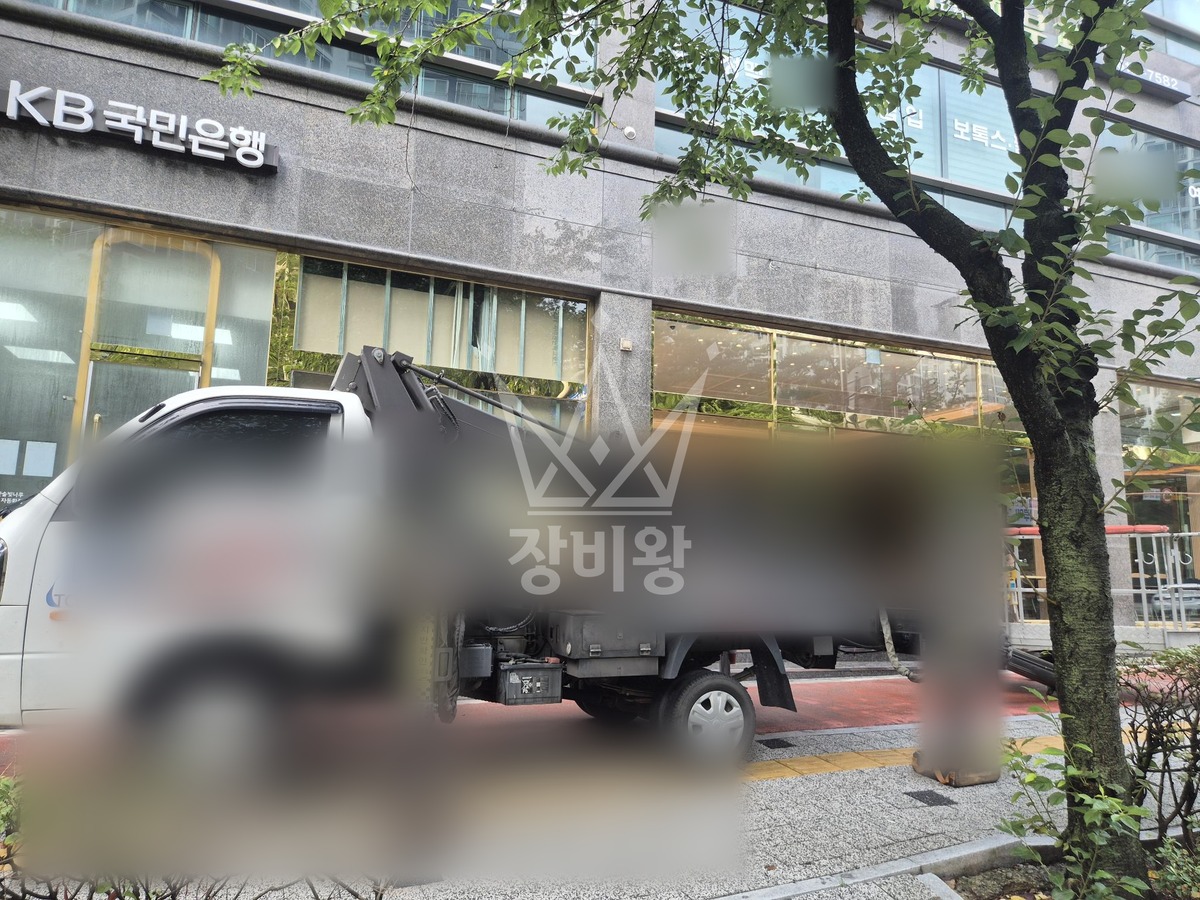 경기 화성시 동탄구 반송동 1톤 스카이차 간판작업 작업사진 1