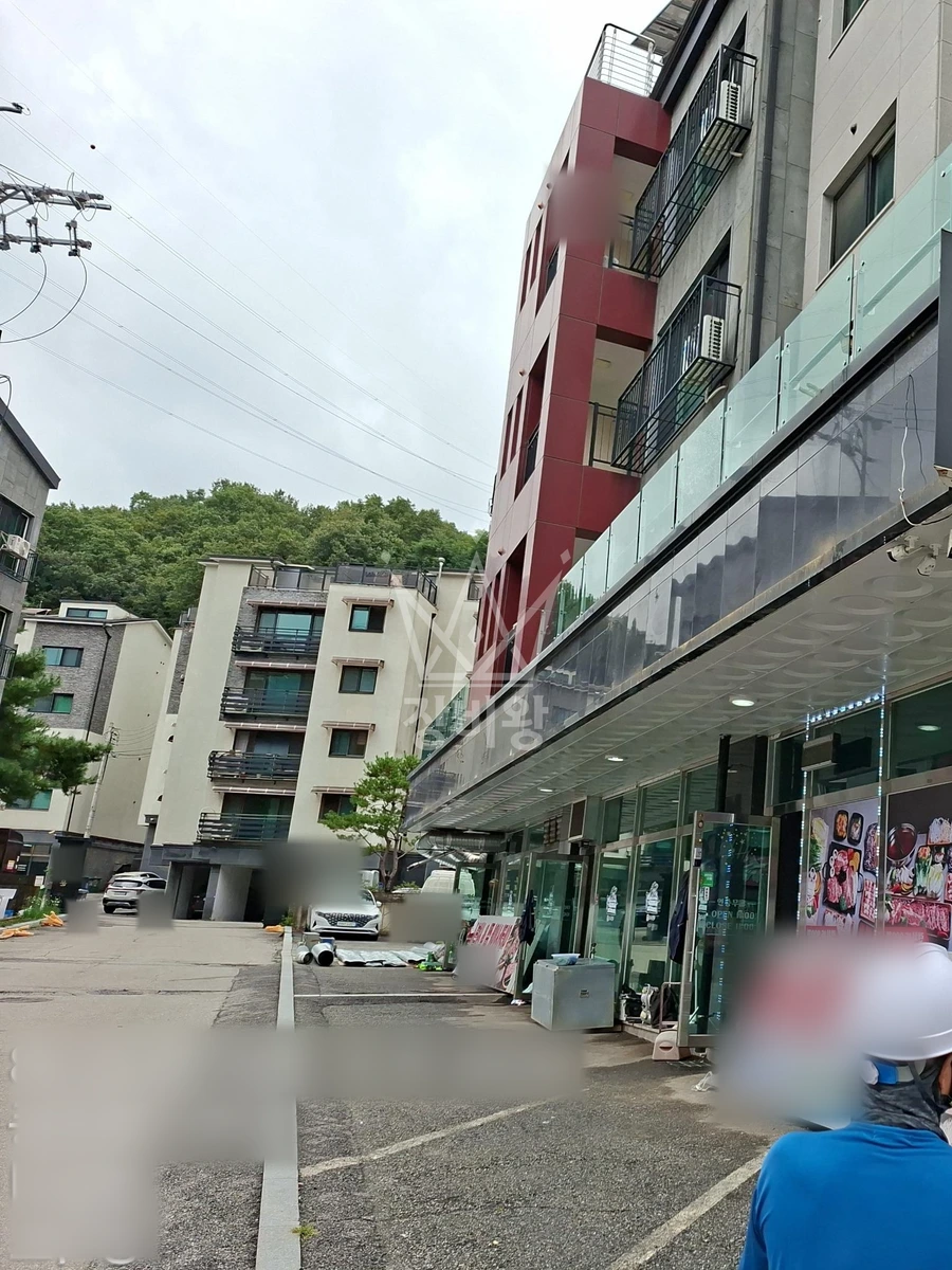 경기 광주시 목현동 3.5톤 스카이차 닥트 및간판철거 작업완료사진 1