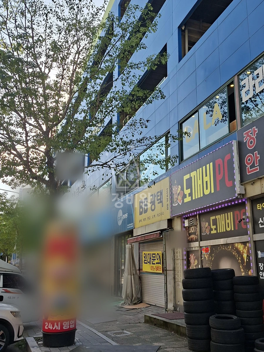 경기 안산시 단원구 초지동 3.5톤 스카이차 유리썬팅,실리콘코킹 작업완료사진 1