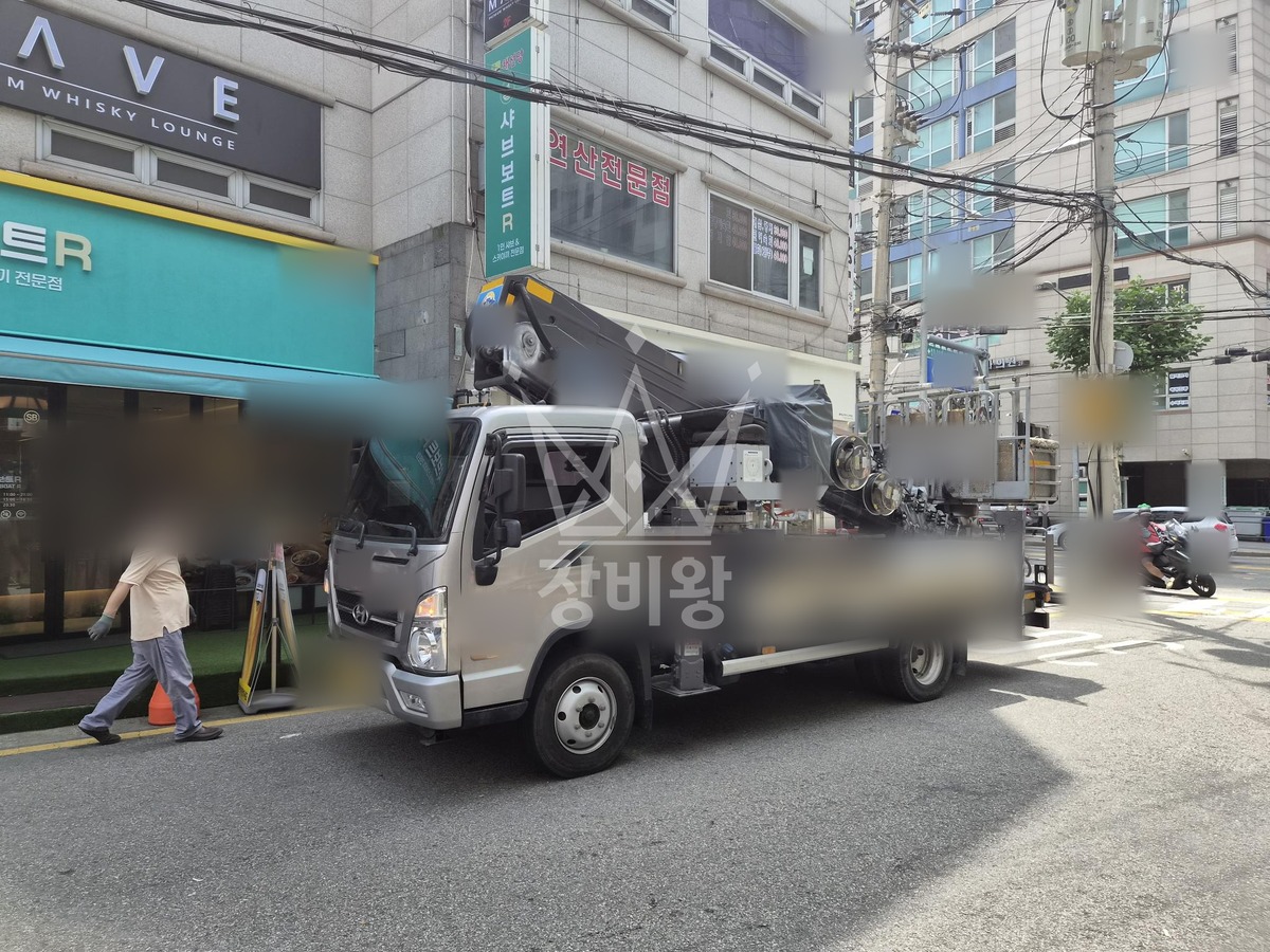 서울 서초구 서초동 3.5톤 스카이차 간판 작업완료사진 1