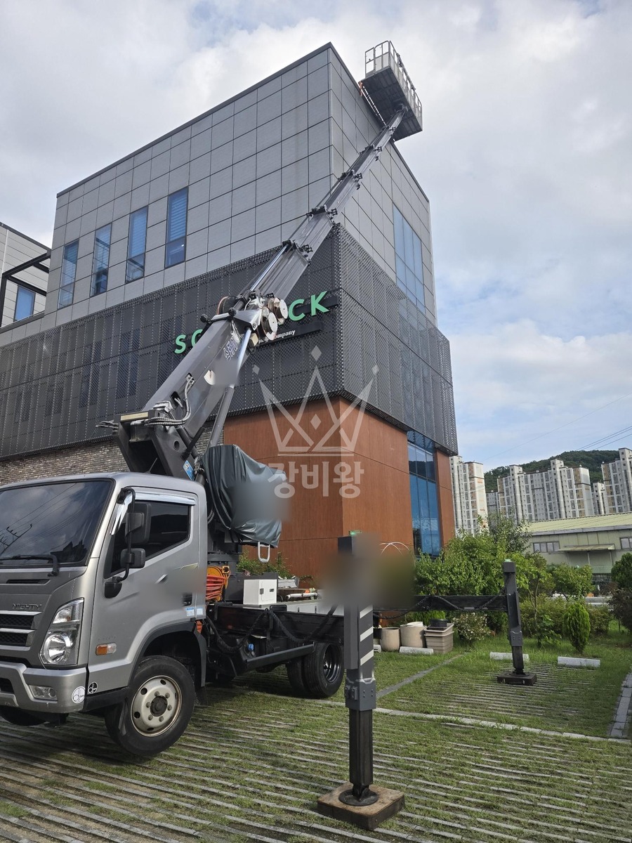 경기 광주시 문형동 3.5톤 스카이차 옥상태양광실측 작업사진 3