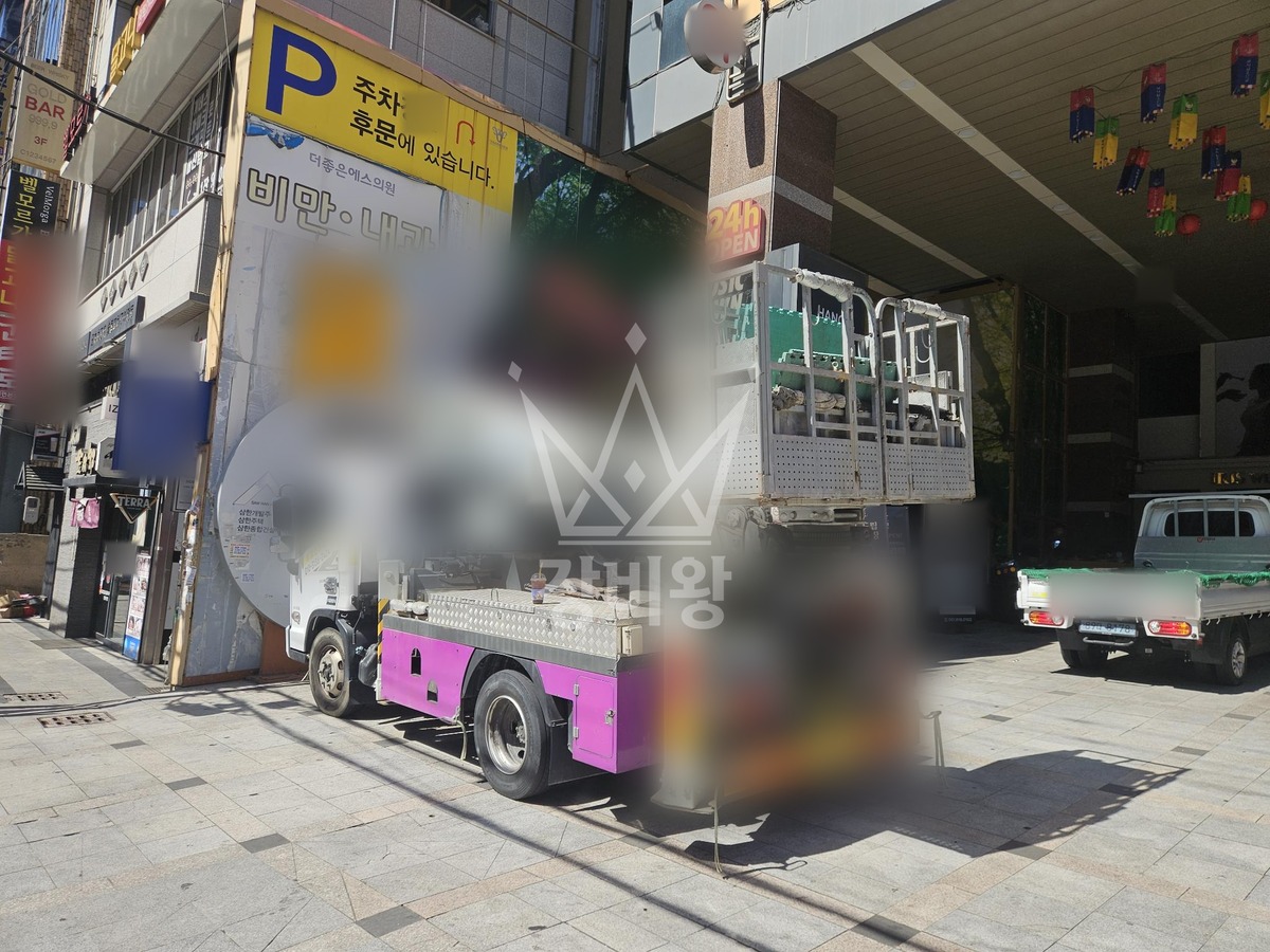 부산 부산진구 부전동 3.5톤 스카이차 4층간판 부속교체 작업완료사진 1