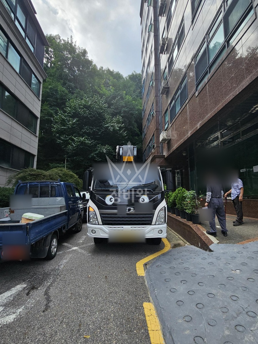 서울 강남구 도곡동 3.5톤 스카이차 외벽실리콘,발수재 작업완료사진 1