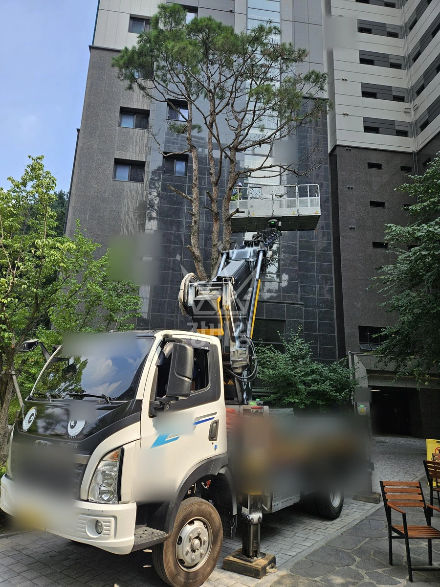경기 용인시 기흥구 영덕동 3.5톤 스카이차 전지작업 작업사진 3