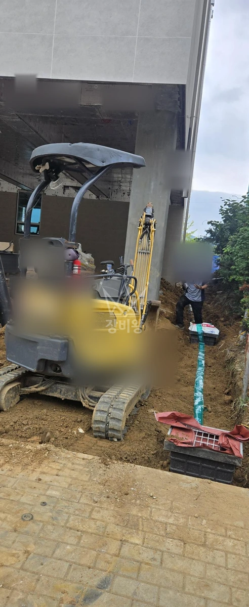 경기 하남시 덕풍동 포크레인(굴착기) 토목공사-신축건물주변마무리 작업완료사진 1
