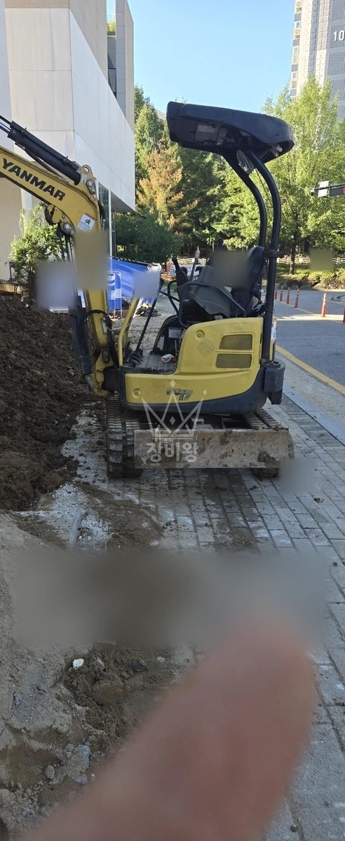 경기 하남시 덕풍동 포크레인(굴착기) 토목공사-신축건물주변마무리 작업사진 3