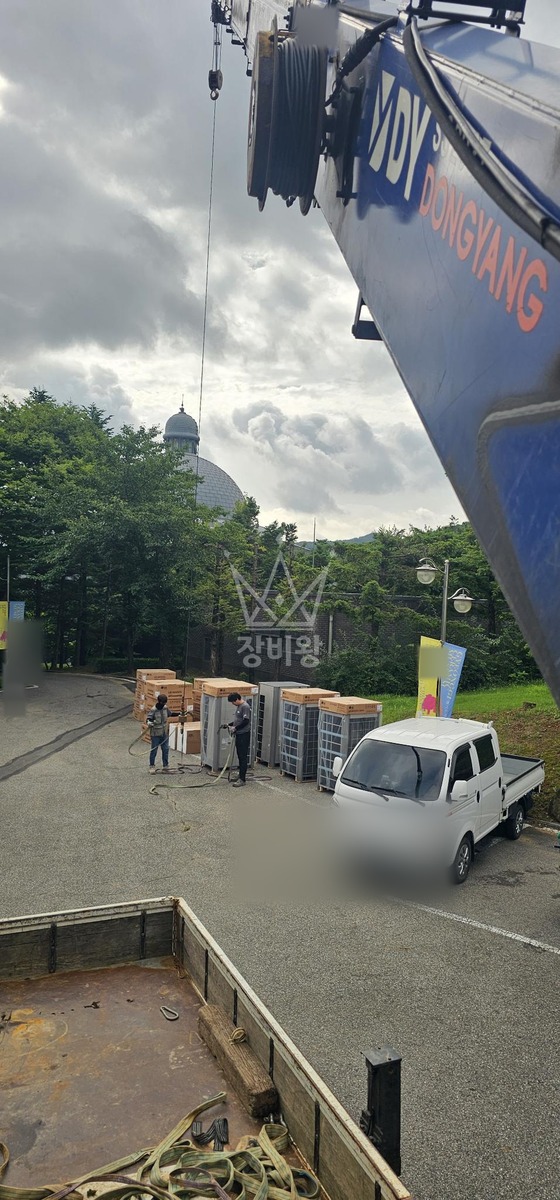 경기 광주시 곤지암읍 5톤 크레인 에어컨실외기 내리고 올리고 작업사진 2