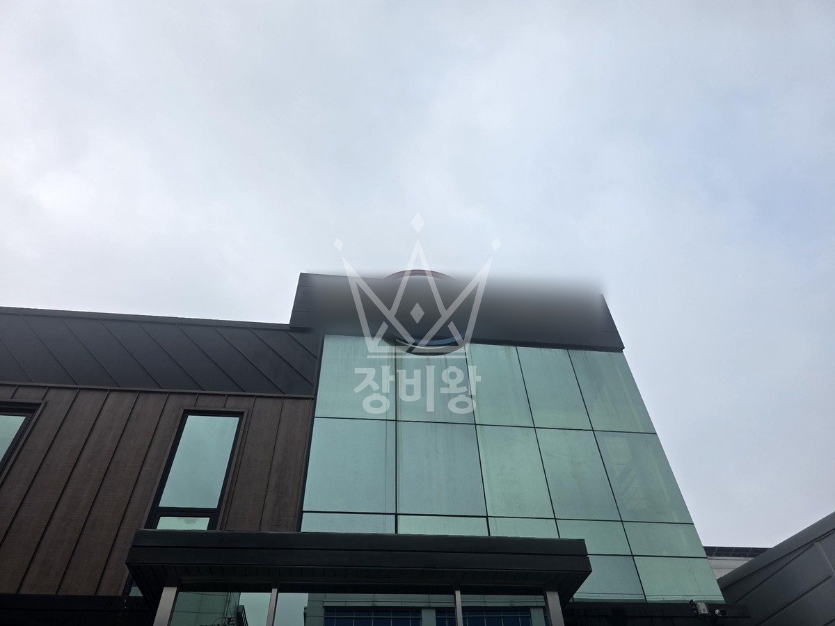 경기 오산시 가장동 3.5톤 스카이차 간판청소 작업완료사진 1