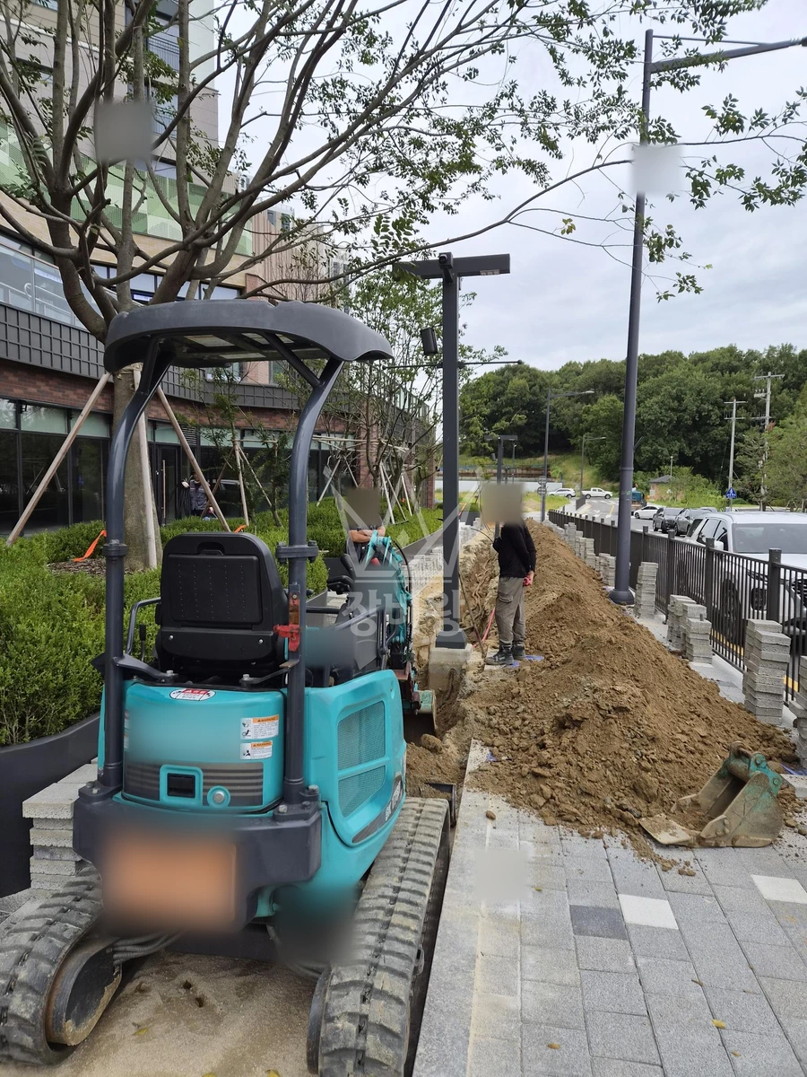 충북 청주시 서원구 개신동 포크레인(굴착기) 배관작업 작업사진 2