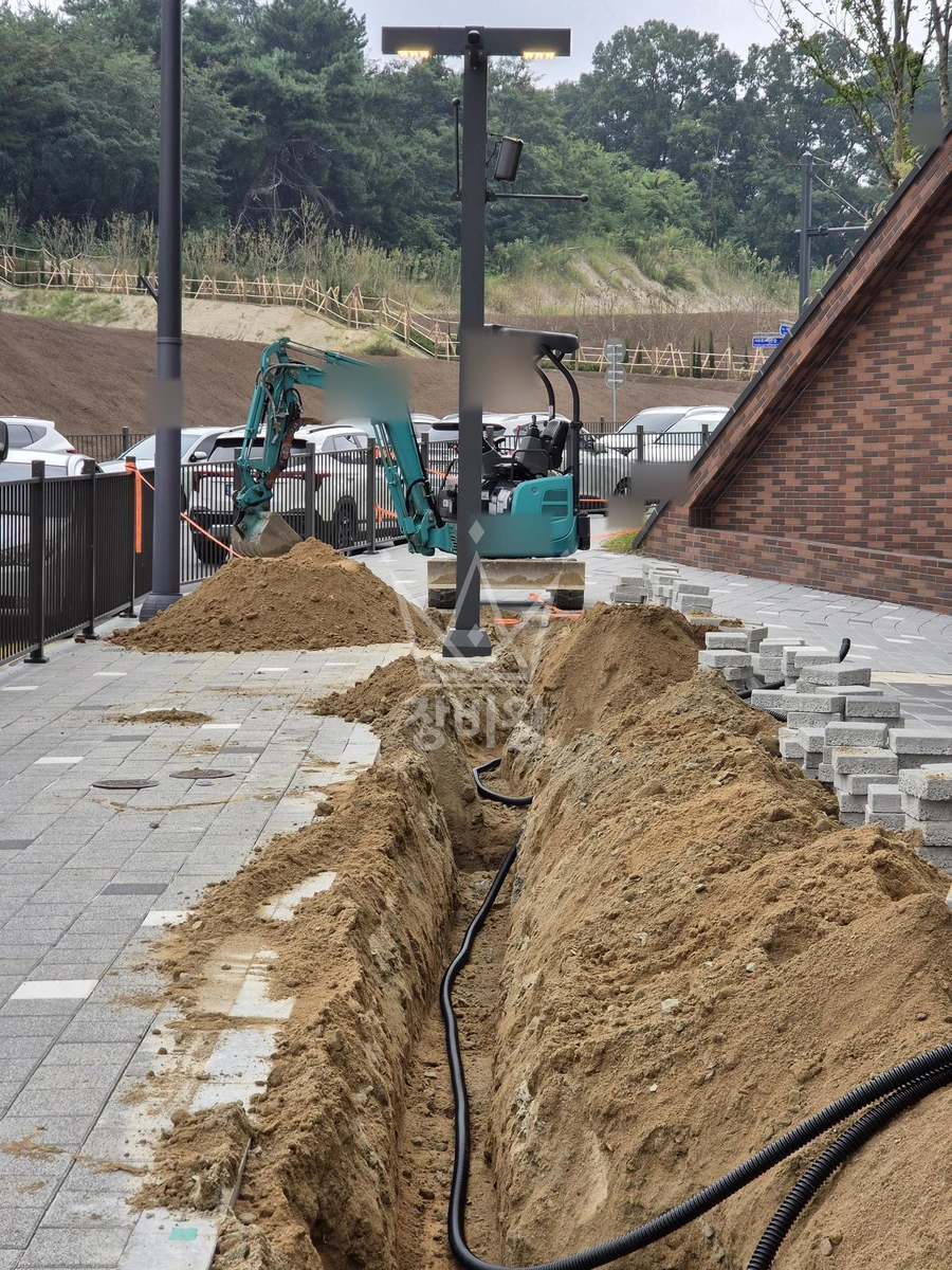 충북 청주시 서원구 개신동 포크레인(굴착기) 배관작업 작업사진 3