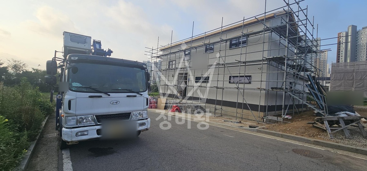 경기 화성시 효행구 봉담읍 5톤 크레인 작업 현장 도착사진