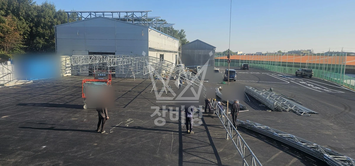 경기 김포시 대곶면 5톤 크레인 천막 골조 조립 작업사진 2