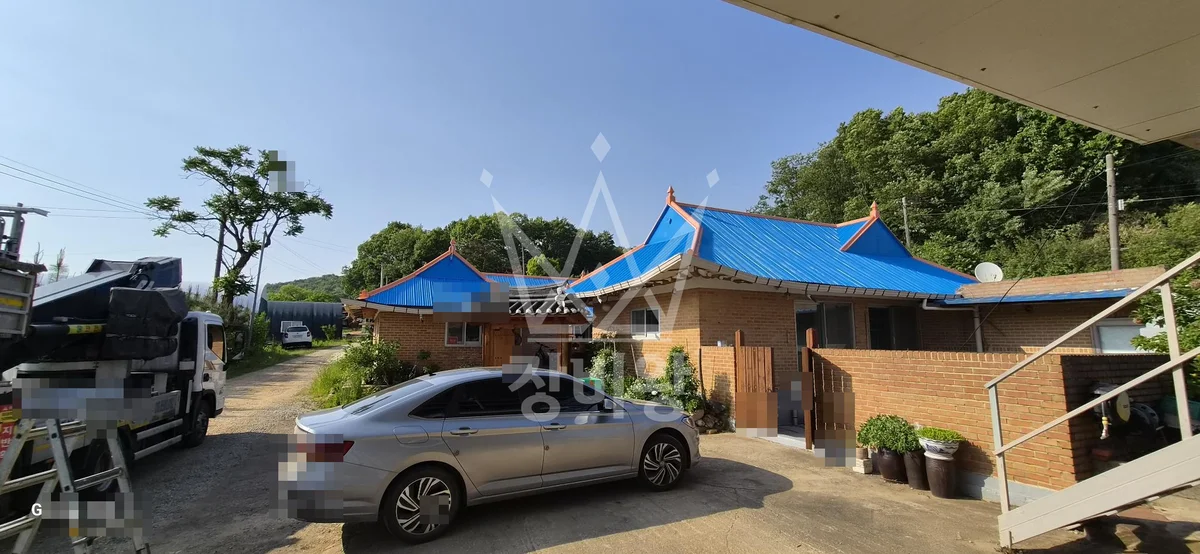 인천 강화군 불은면 3.5톤 스카이차 단층 지붕도색 입니다..측면으로 길게 빼야됩니다 작업완료사진 1