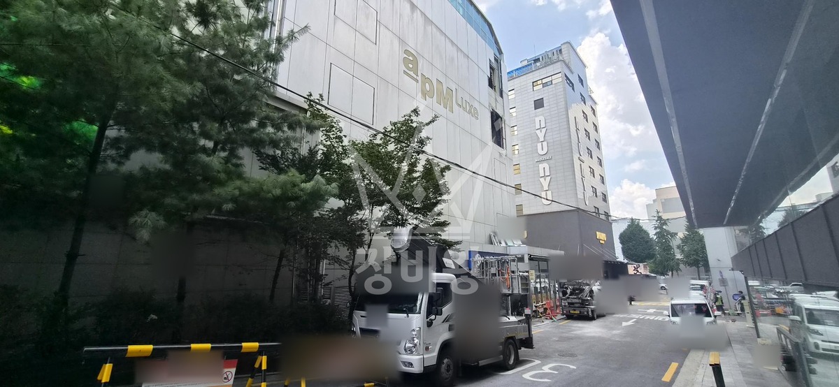 서울 중구 신당동 3.5톤 스카이차 폐기물내림 작업완료사진 1