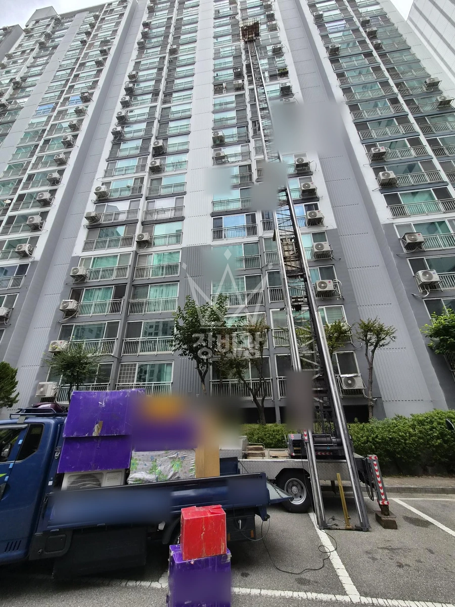 경기 성남시 중원구 은행동 3.5톤 사다리차 이삿짐 작업완료사진 1