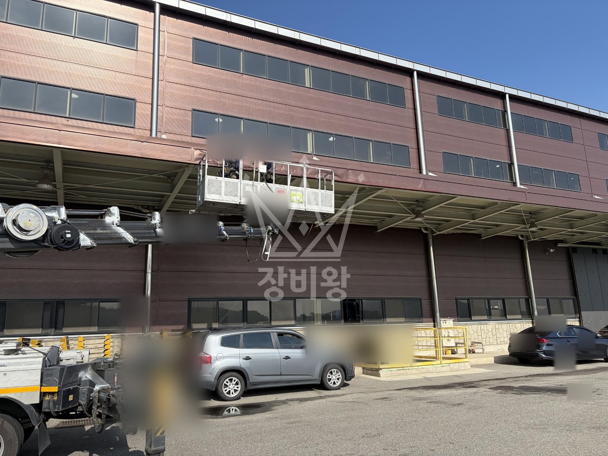 충남 아산시 영인면 3.5톤 스카이차 판낼후레싱 작업사진 2