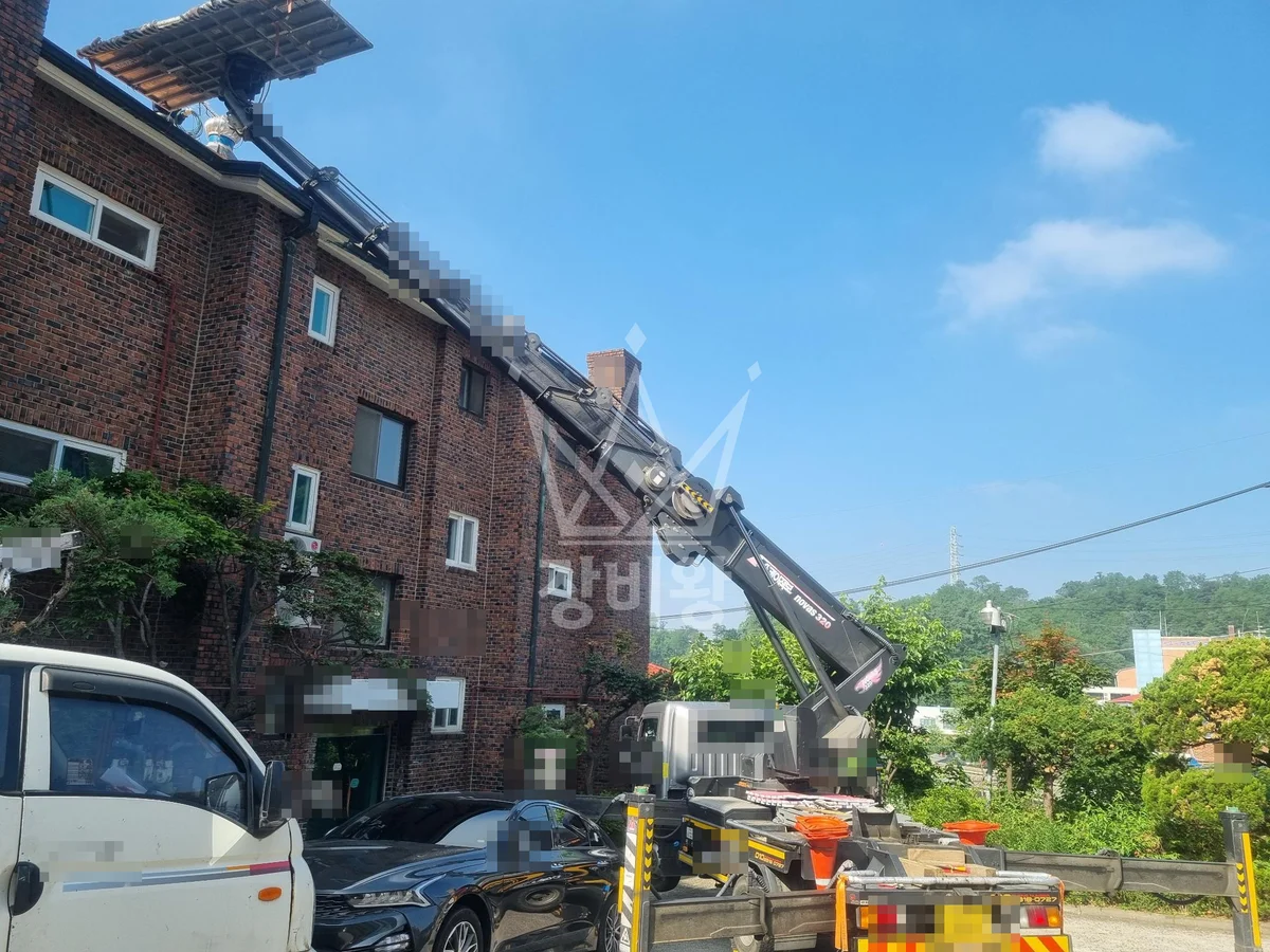 서울 광진구 광장동 3.5톤 스카이차 지붕작업 작업사진 3