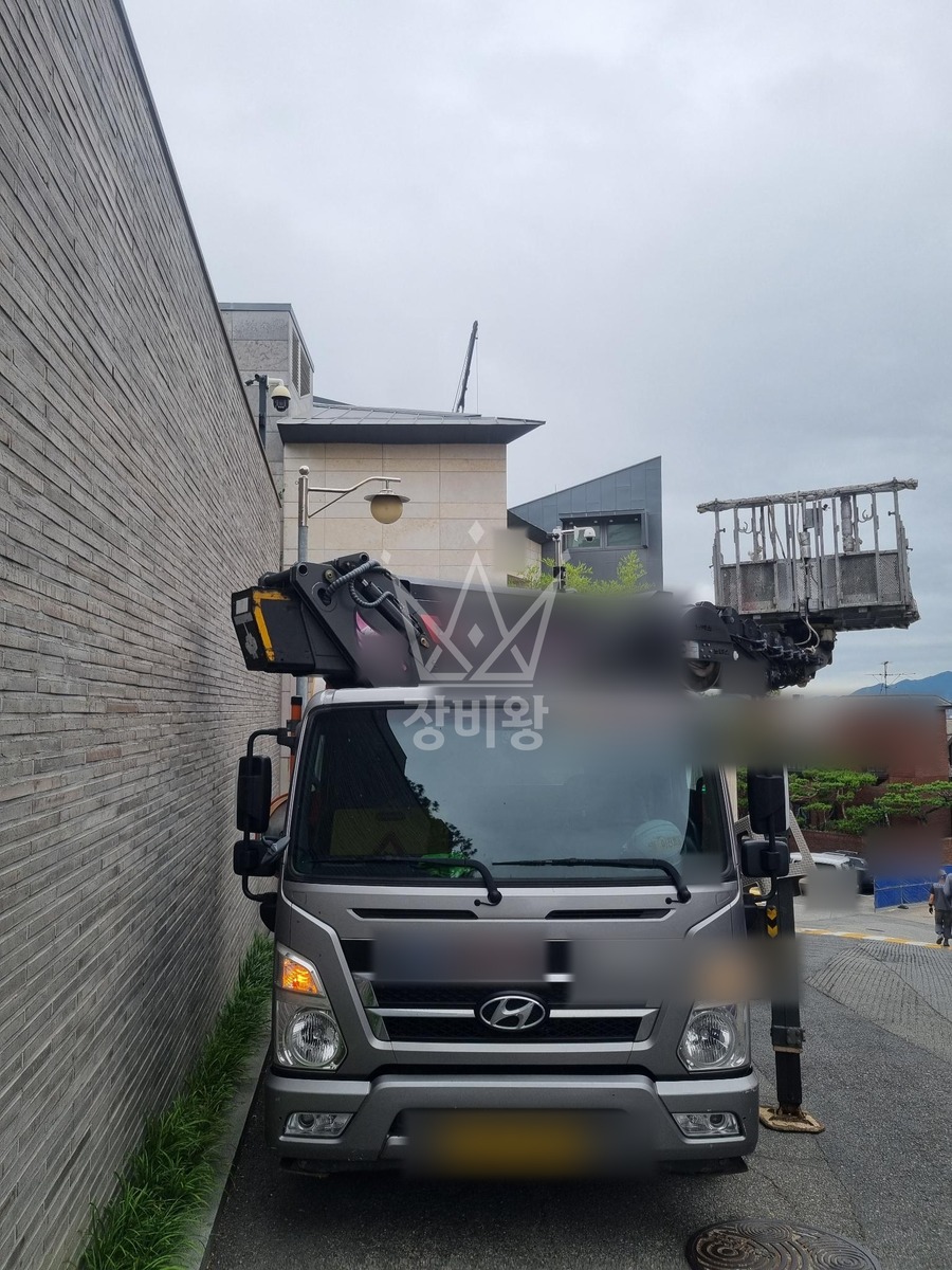 서울 용산구 한남동 3.5톤 스카이차 외부 적외선감지기 교체 작업완료사진 1