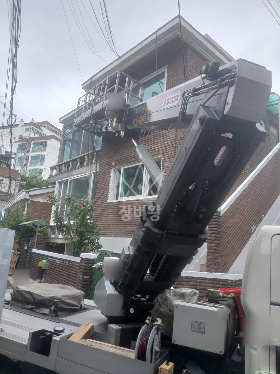 서울 동작구 사당동 1톤 스카이차 2층 외장페인트 작업사진 1