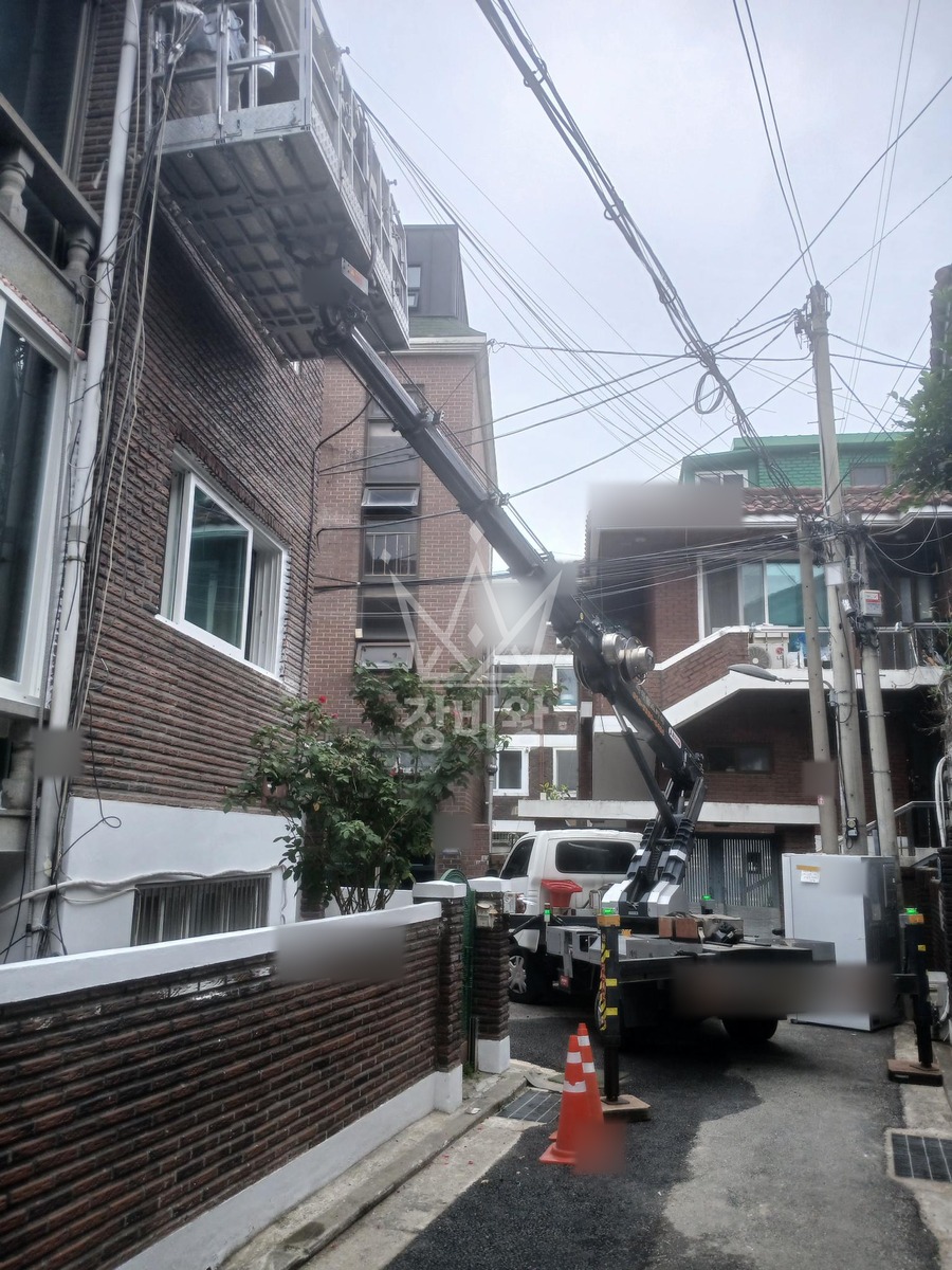 서울 동작구 사당동 1톤 스카이차 2층 외장페인트 작업사진 2