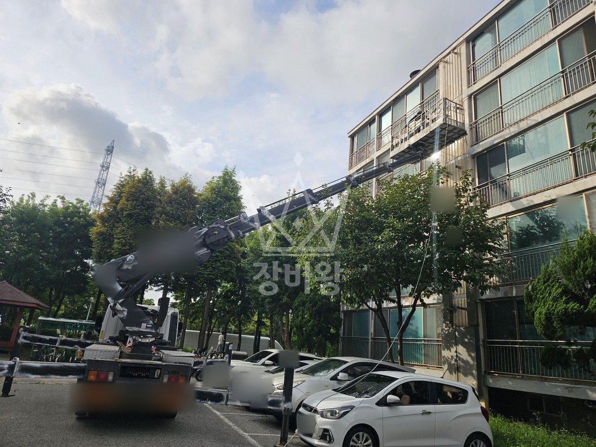 경기 시흥시 정왕동 3.5톤 스카이차 페인트작업 작업사진 1
