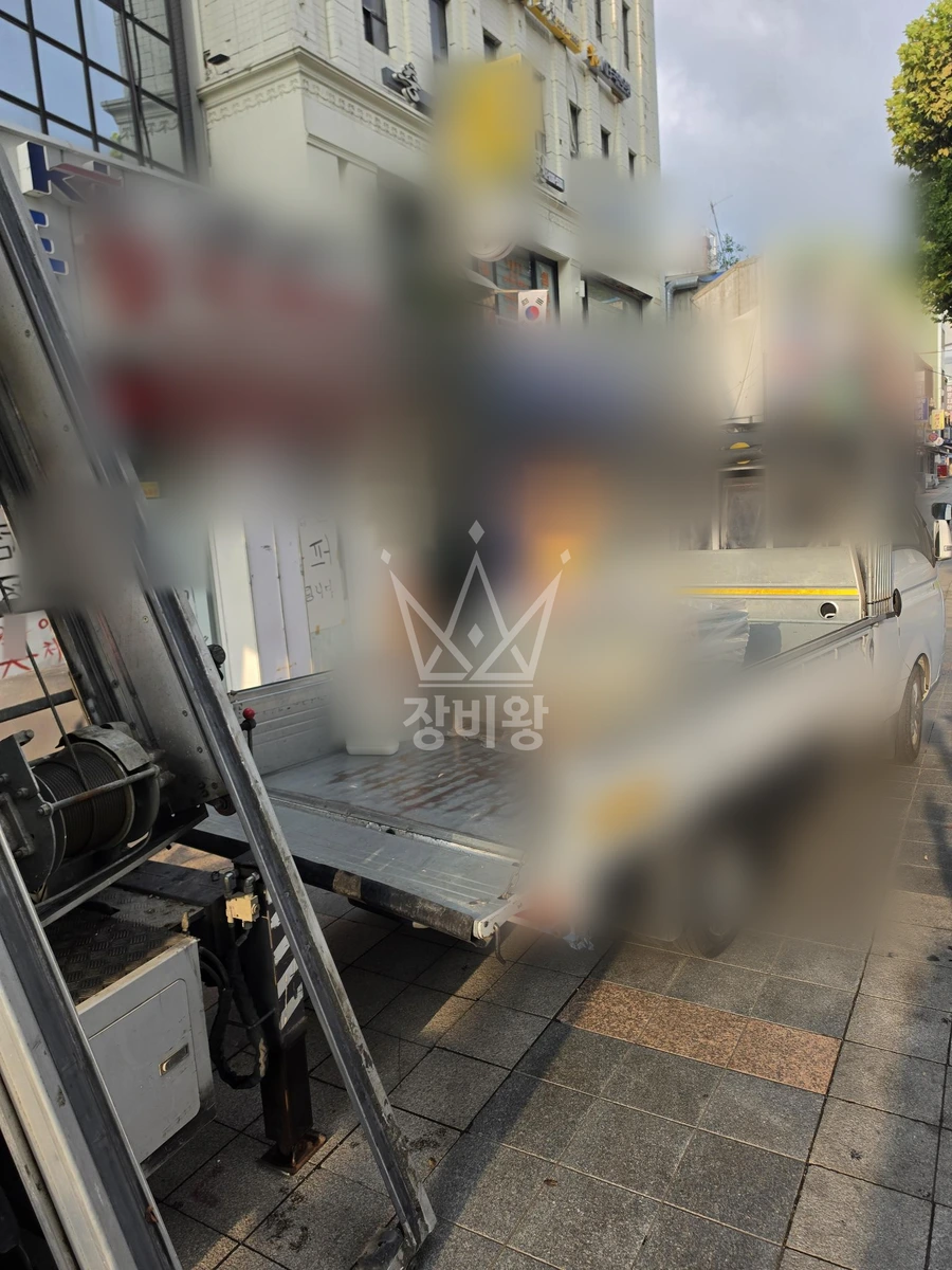 서울 종로구 종로5가 1.2톤 사다리차 5층옥상 자재양중 작업사진 2