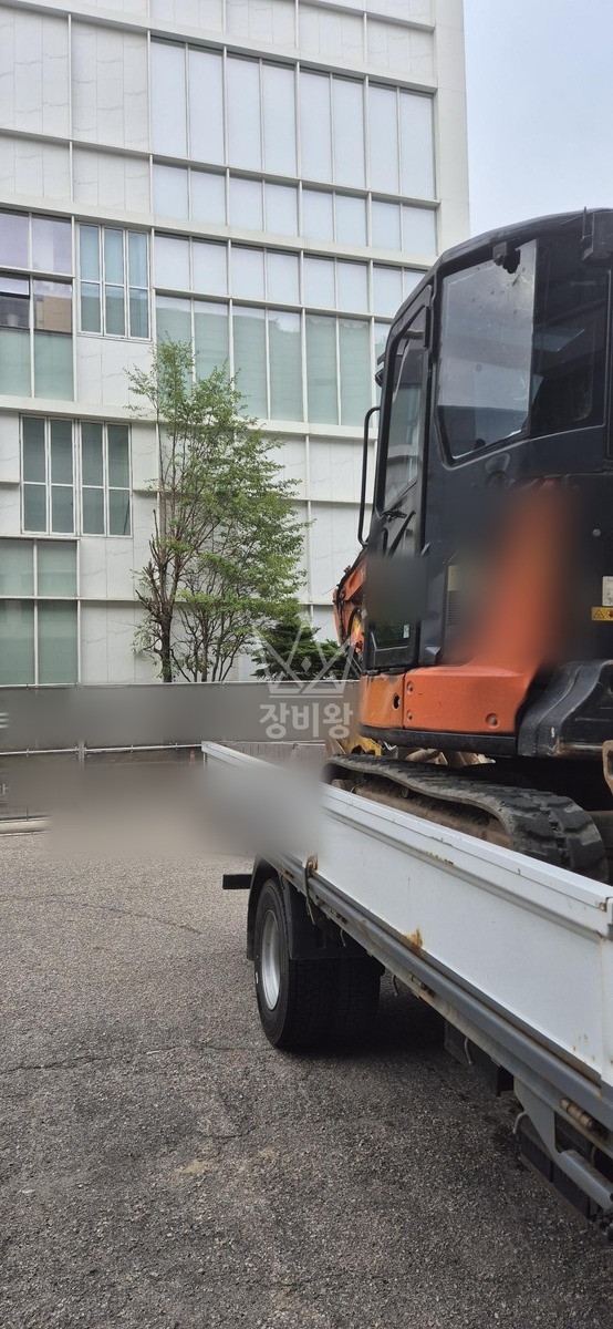 경기 성남시 분당구 구미동 포크레인(굴착기) 작업 현장 도착사진