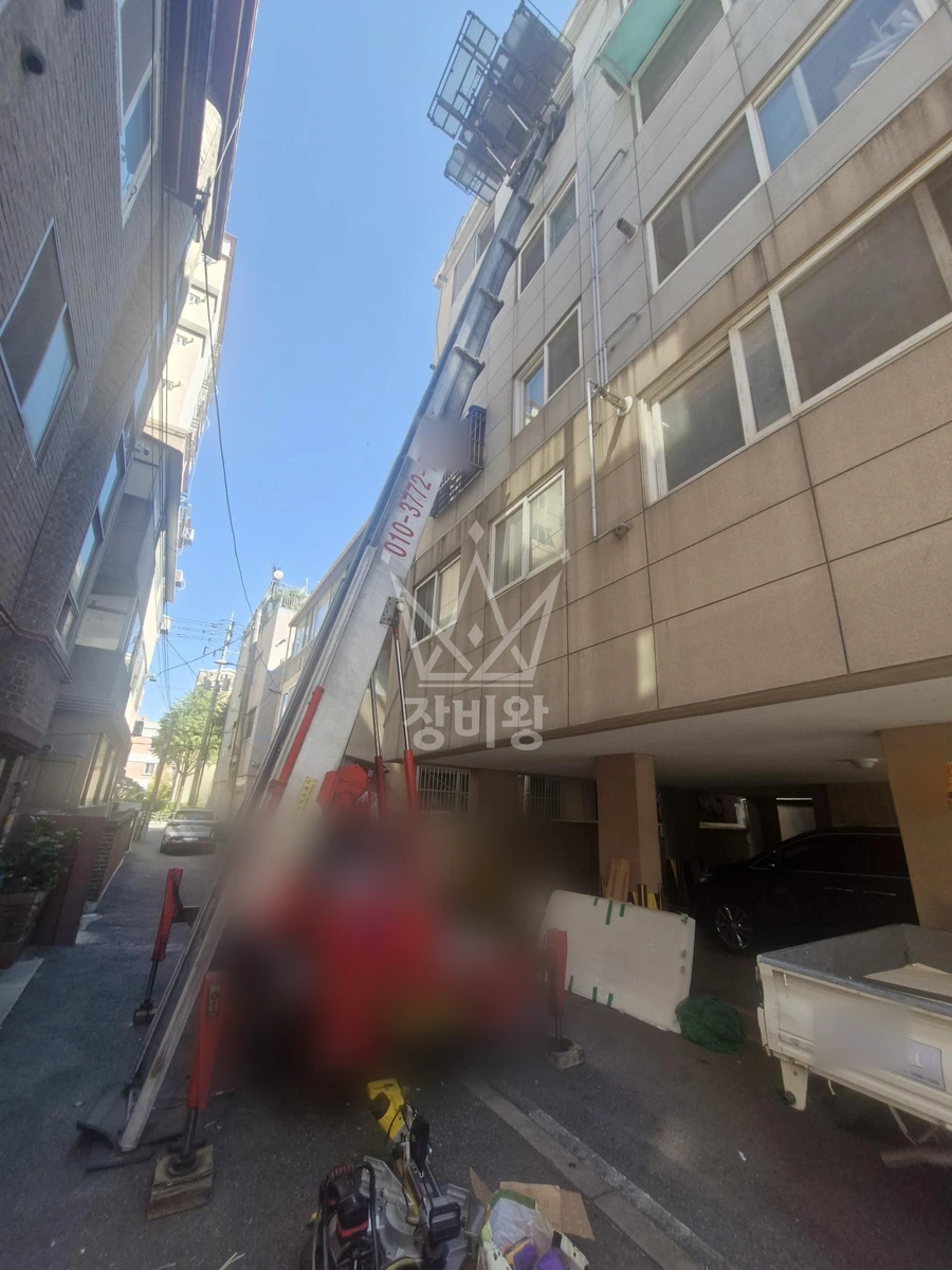인천 부평구 부평동 1톤 사다리차 자재올림/내림 작업사진 1