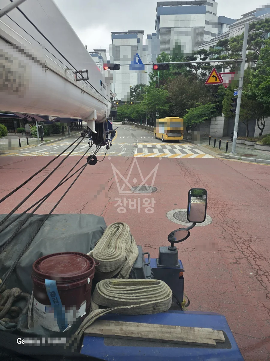 경기 고양시 덕양구 25톤 크레인 5층으로 02포크레인 양중/폐기물내림 작업완료사진 1