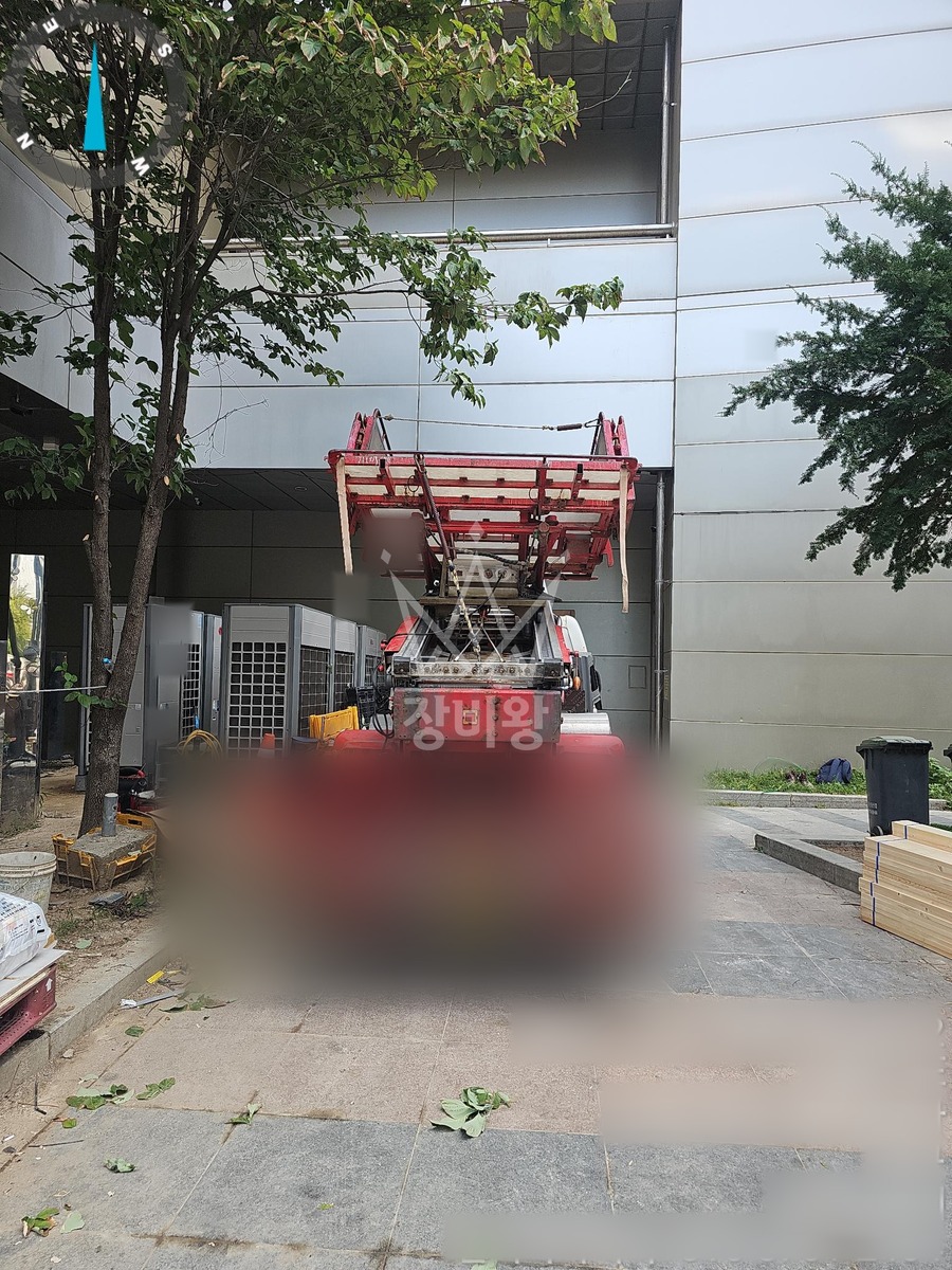 서울 중구 을지로6가 1톤 사다리차 목자재양중 작업완료사진 1