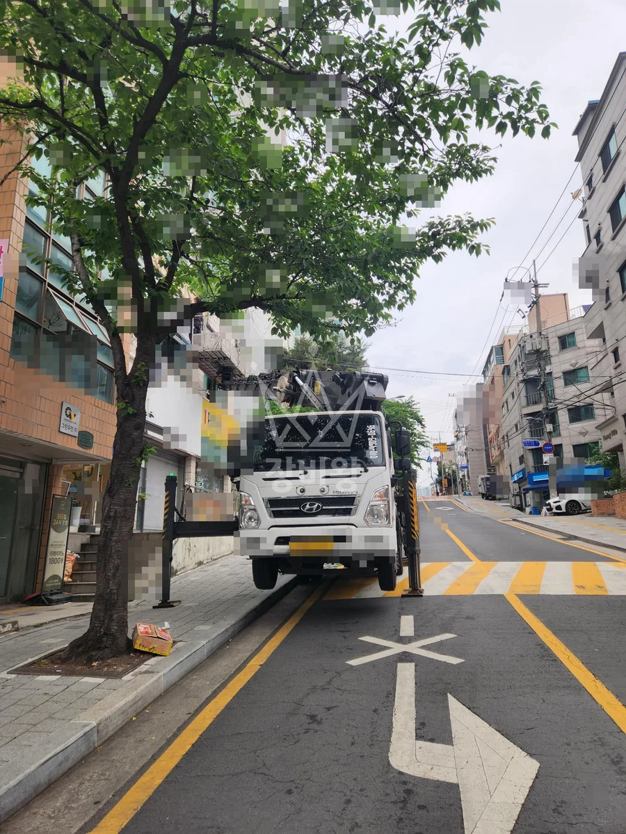 서울 성북구 보문동3가 3.5톤 스카이차 간판 천갈이, 등교체 작업사진 3