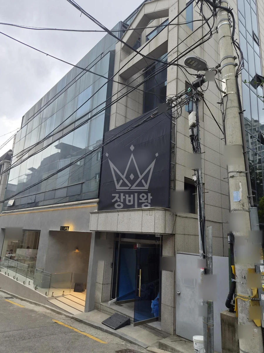 서울 중구 신당동 3.5톤 스카이차 3*3 현수막 작업 작업완료사진 1