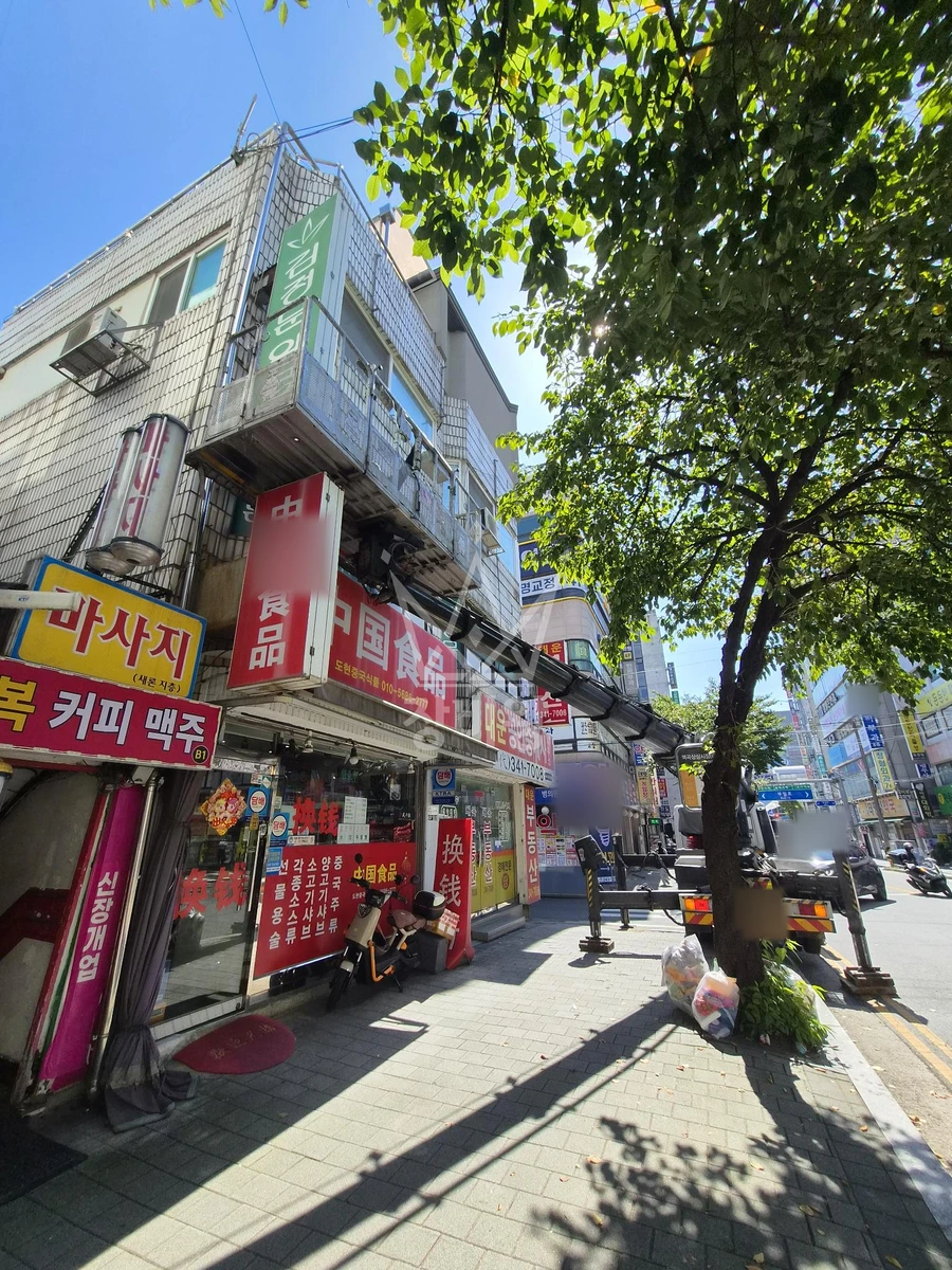 경기 부천시 원미구 역곡동 3.5톤 스카이차 간판철거 작업사진 3