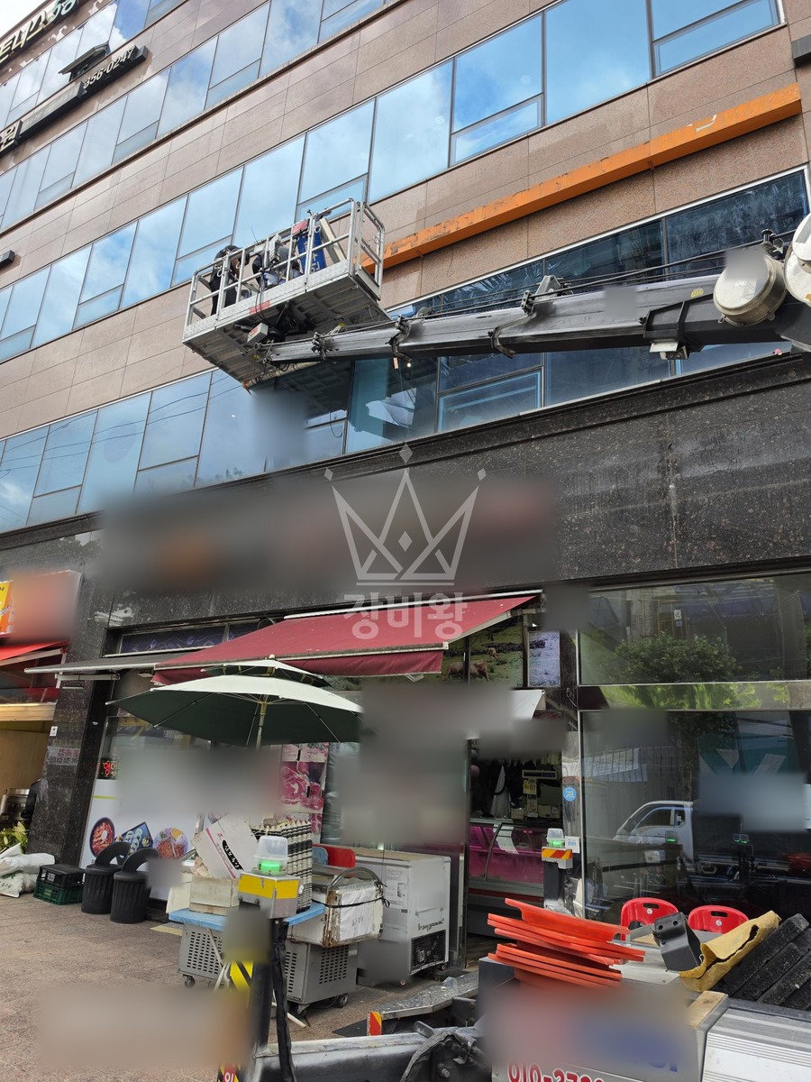 서울 은평구 갈현동 1톤 스카이차 간판철거 작업사진 3