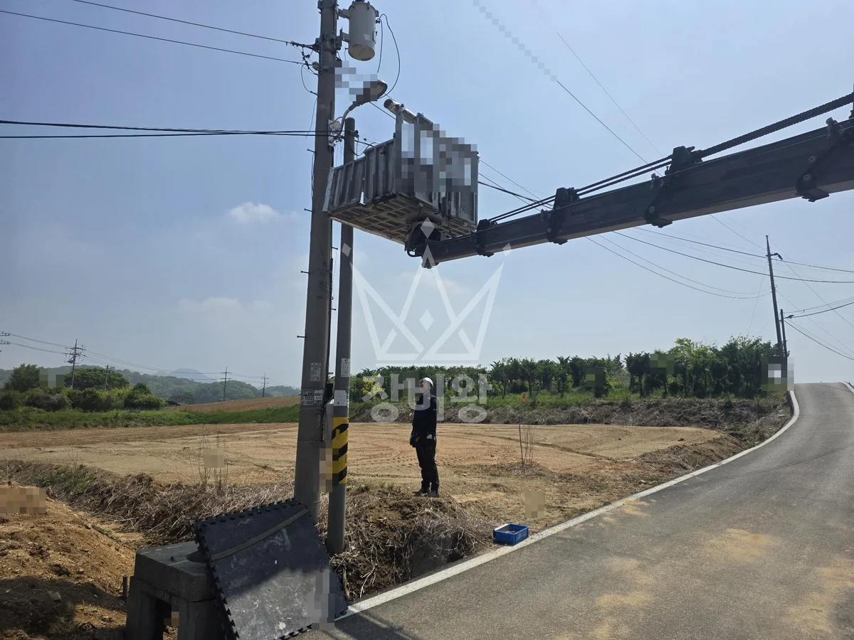 충남 아산시 인주면 3.5톤 스카이차 cctv 설치 작업사진 3