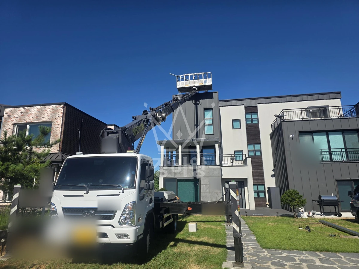충남 아산시 음봉면 3.5톤 스카이차 태양광작업 작업사진 1