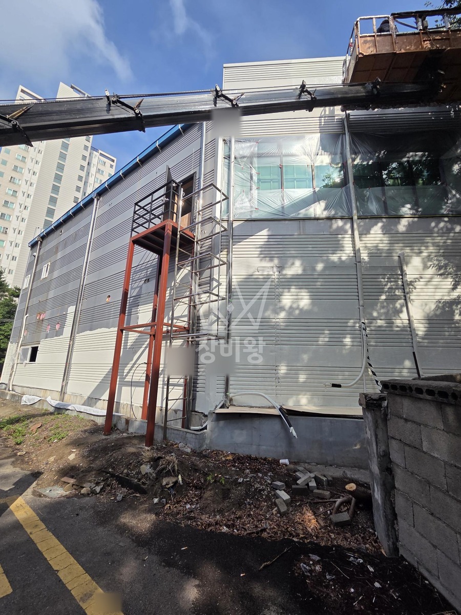 대구 달서구 대곡동 3.5톤 스카이차 페인트도장 작업사진 2